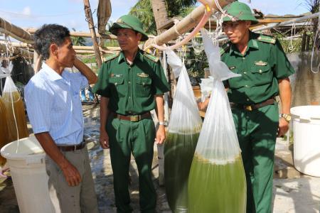 Gượng dậy từ vùng tâm bão
