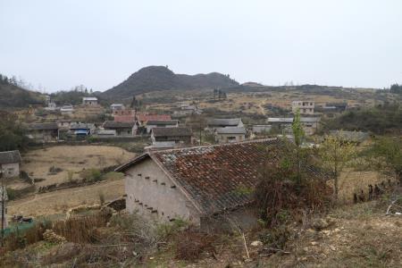 Thượng Phùng chật vật giảm nghèo