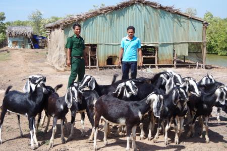 Gần dân, hiểu dân, giúp dân xóa đói, giảm nghèo