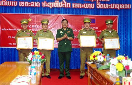 Hội đàm giữa Bộ Chỉ huy BĐBP Quảng Bình và Sở An ninh tỉnh Khăm Muộn, Lào