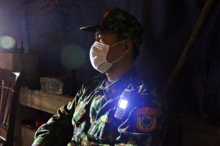 0 giờ ở chốt Biên phòng bờ sông Ka Long