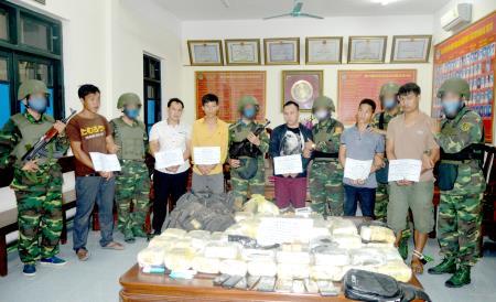 “Chặt đứt” đường dây vận chuyển ma túy sử dụng vũ khí “nóng”