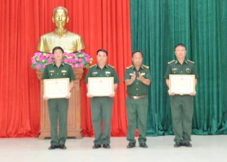 BĐBP Long An: Tôn vinh các điển hình tiên tiến học tập và làm theo Bác