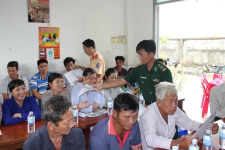 Nâng cao ý thức chấp hành trật tự giao thông đường thủy cho người dân ven biển