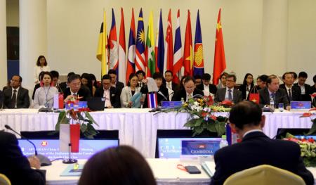 ASEAN - Trung Quốc củng cố lòng tin