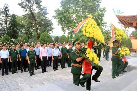 Ngân khúc ca tưởng niệm trên đỉnh Pò Hèn