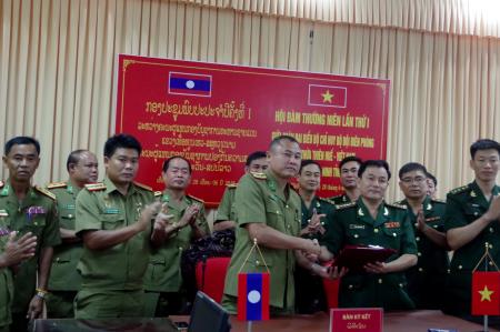 BĐBP Thừa Thiên Huế hội đàm thường niên với Ty An ninh tỉnh Salavan