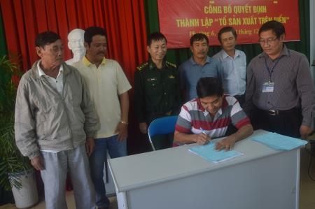 Phú Yên: Ra mắt mô hình “Tổ sản xuất trên biển”