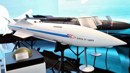 quotThế lực bầu trờiquot Su-57 sẽ mang thêm tên lửa quotsiêu tầm xaquot R-37M