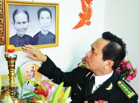 Tự hào tiếp nối truyền thống cách mạng