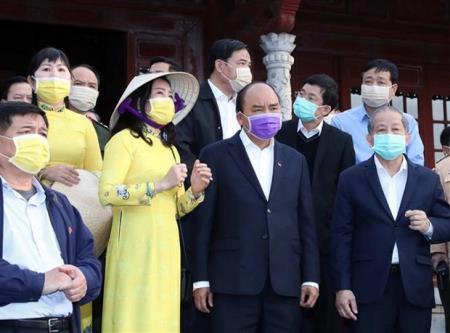 Lòng dân giữa mùa đại dịch
