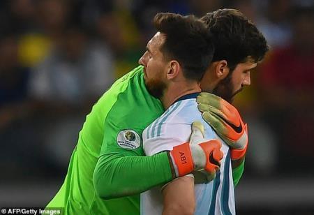“Hạ gục” Argentina, Brazil vào chung kết