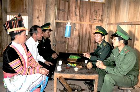 Gian nan “cuộc chiến” phá, nhổ cây thuốc phiện