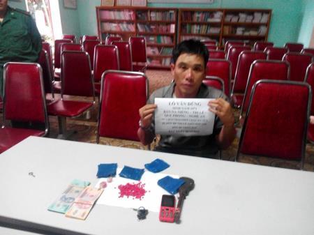 BĐBP Nghệ An bắt đối tượng mua bán trái phép ma túy
