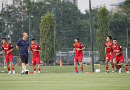 Huấn luyện viên Park Hang Seo giấu bài, đội tuyển Thái Lan “lộ” chiến thuật