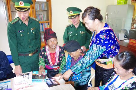 Những người "thắp lửa" trên phên giậu Điện Biên