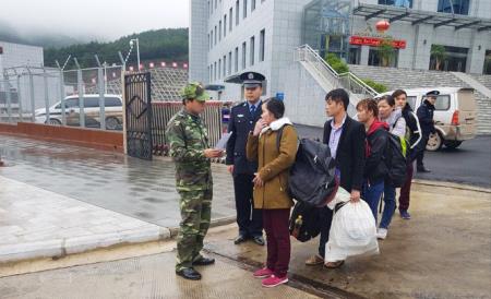 Bảo vệ và hỗ trợ nạn nhân mua bán người hòa nhập cộng đồng