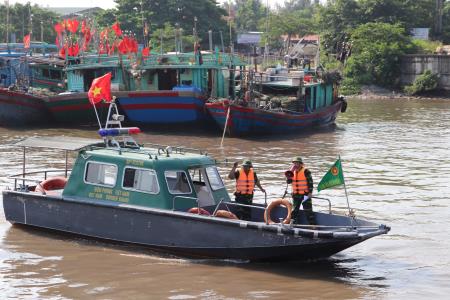 BĐBP Hải phòng thông báo cho 2.796 phương tiện trên biển chủ động phòng tránh bão số 6