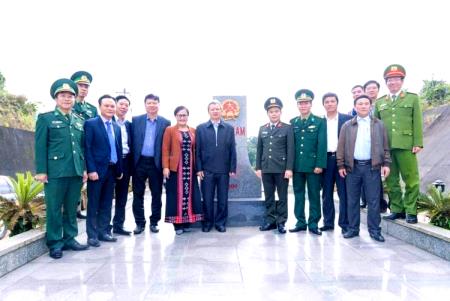 Ngôi sao xanh trên miền biên viễn