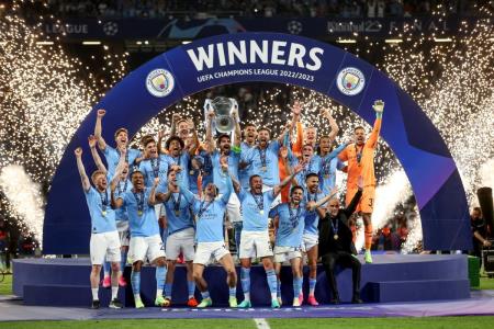 Man City hoàn tất cú ăn ban lịch sử: Pep Guardiola thiết lập nên chuẩn mực mới của bóng đá châu Âu