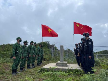 Tuần tra liên hợp trên khu vực biên giới tỉnh Hà Giang - Vân Nam