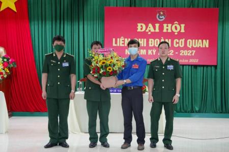 Cán bộ trẻ học tập và làm theo lời Bác để hoàn thành tốt nhiệm vụ