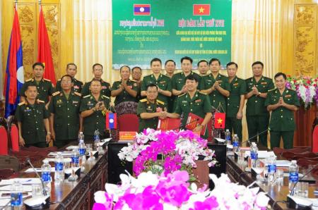 Hội đàm giữa Đoàn đại biểu BĐBP Kon Tum, Quảng Nam, Thừa Thiên Huế với Đoàn đại biểu Bộ Chỉ huy Quân sự tỉnh Sê Kông, Lào