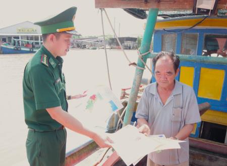 Chủ động giúp dân trong mùa mưa bão