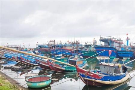Cần đề phòng mưa dông, lốc xoáy, gió giật mạnh trên nhiều vùng biển