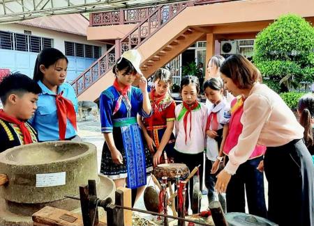 Bảo tồn văn hóa từ những "mầm xanh"