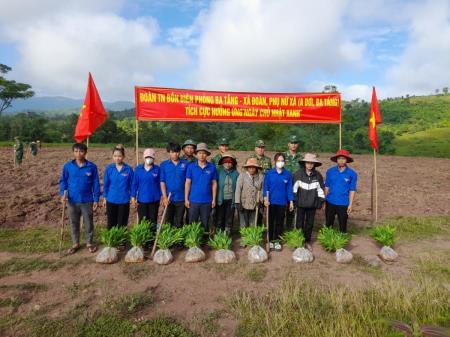 Hưởng ứng “Ngày Chủ nhật xanh” trên khắp nẻo biên cương