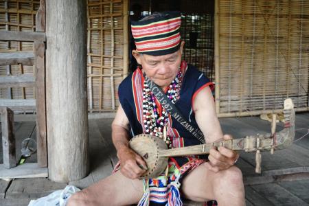 Bạn tri kỷ của cây đàn m’bin