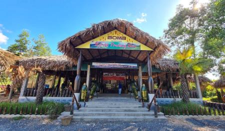 Trong ký ức nhà bom