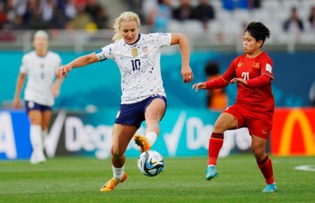 World Cup nữ 2023: Tinh thần quả cảm và phần thưởng xứng đáng của Đội tuyển nữ Việt Nam
