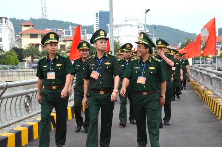 Tham quan, học tập đơn vị điểm về xây dựng chính quy, vững mạnh toàn diện, “Mẫu mực, tiêu biểu”