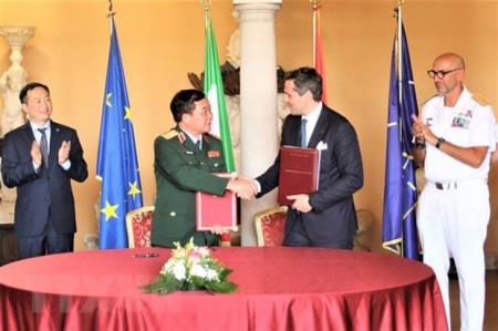 Quan hệ quốc phòng giữa Việt Nam và Italy còn nhiều dư địa