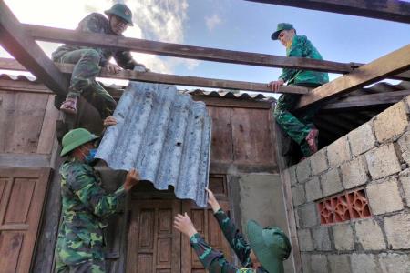 Tỏa sáng tình quân - dân trong gian khó