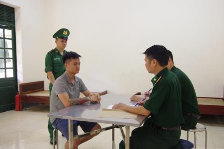 Bắt quả tang đối tượng tổ chức cho người nước ngoài nhập cảnh trái phép vào Việt Nam