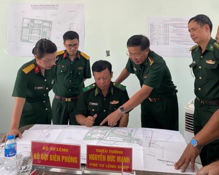 Thiếu tướng Nguyễn Đức Mạnh kiểm tra tiến độ xây dựng doanh trại Sở Chỉ huy BĐBP Ninh Thuận
