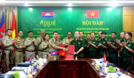 BĐBP Bình Phước hội đàm với Ty Công an tỉnh Kratie, Campuchia