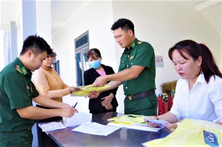 Giúp ngư dân nắm, hiểu Luật Biên phòng Việt Nam và đảm bảo an ninh, an toàn đường ống dẫn khí dưới biển