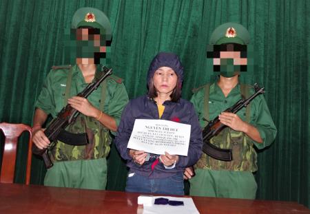 Bắt giữ đối tượng vận chuyển ma túy tổng hợp