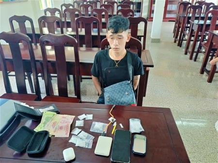 Bắt giữ đối tượng tàng trữ Trái phép chất ma túy