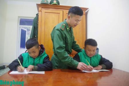 Sắc xanh tuổi trẻ nơi tuyến đầu biên giới