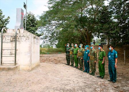 Đẩy mạnh việc học tập và làm theo tư tưởng, đạo đức, phong cách Hồ Chí Minh