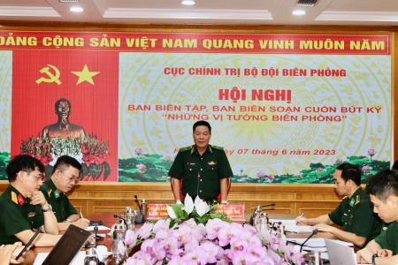 Xây dựng bản thảo, xuất bản cuốn bút ký “Những vị tướng Biên phòng” giai đoạn 2016-2024