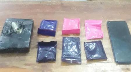 Bắt đối tượng vận chuyển 1 bánh heroin và 1.200 viên ma túy tổng hợp