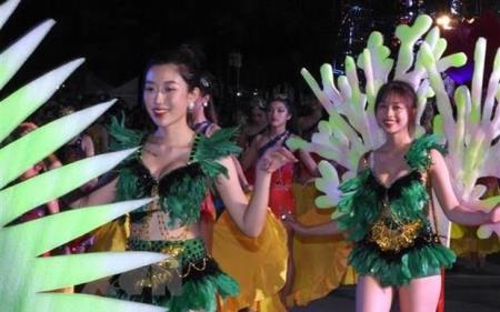 Khai mạc Carnaval Hạ Long 2023: Vũ điệu hòa nhịp năm Châu