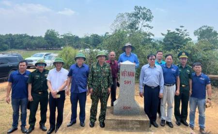 Quảng Trị (Việt Nam) và Savannakhet (Lào): Khảo sát mở lối mở A Roòng - Xa Đu