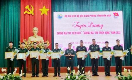 BĐBP Đắk Lắk tổ chức tọa đàm và tuyên dương “Gương mặt trẻ tiêu biểu”